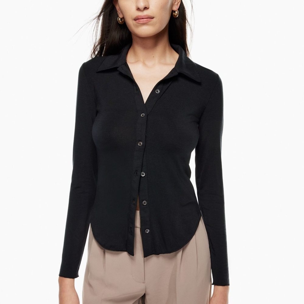 Aritzia Wilfred Pose Hip Longsleeve in Black